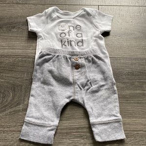 Carters New Born outfit